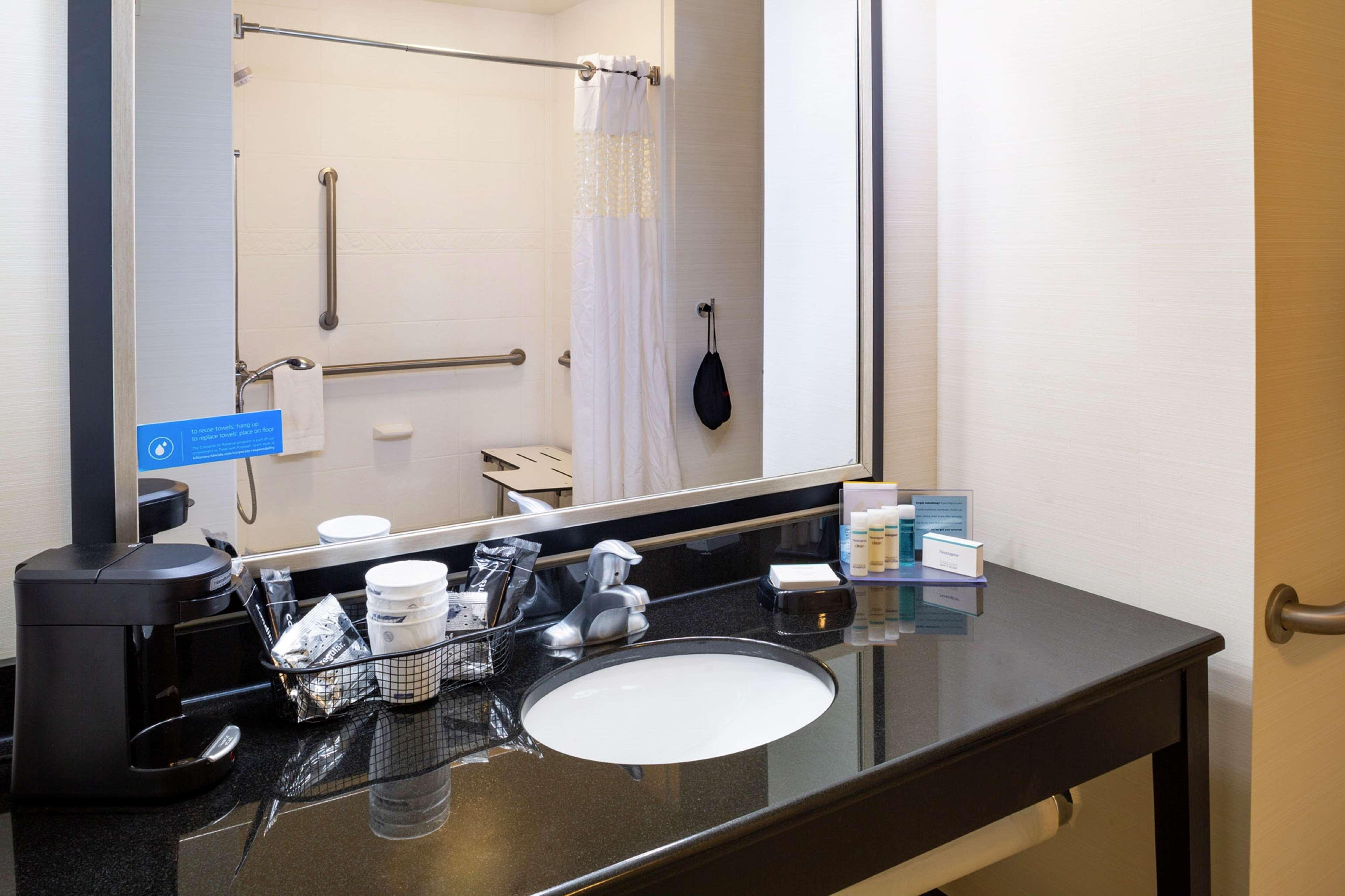 Hampton Inn Limerick Eksteriør bilde