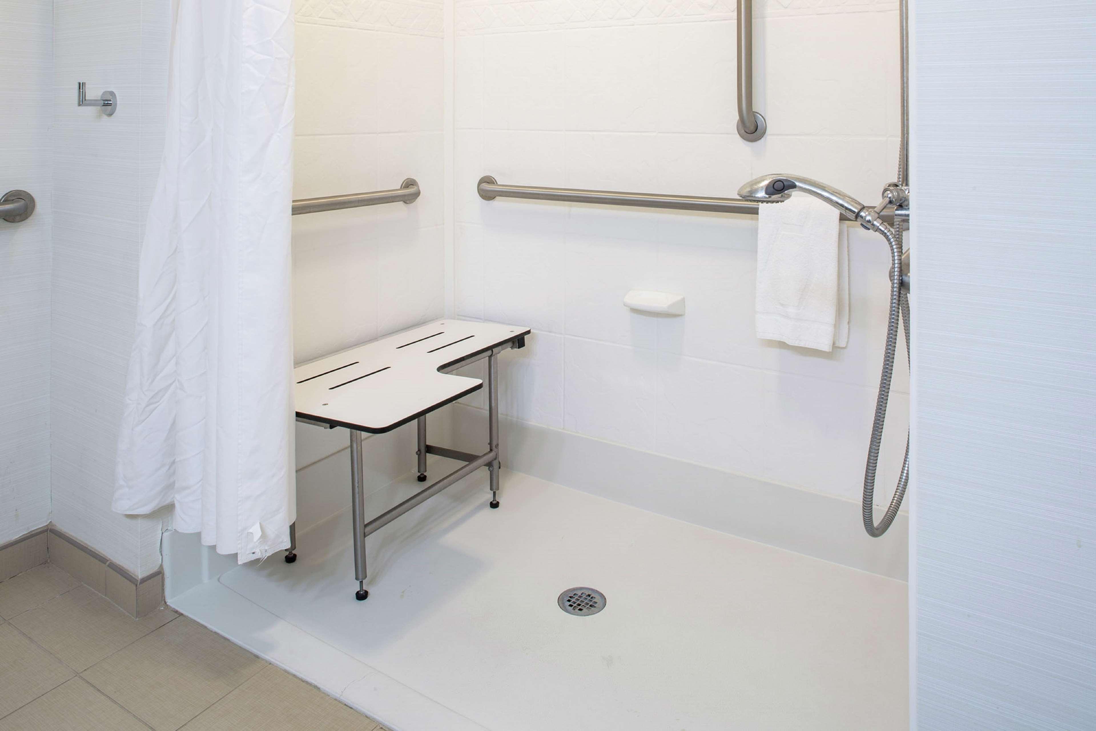 Hampton Inn Limerick Eksteriør bilde