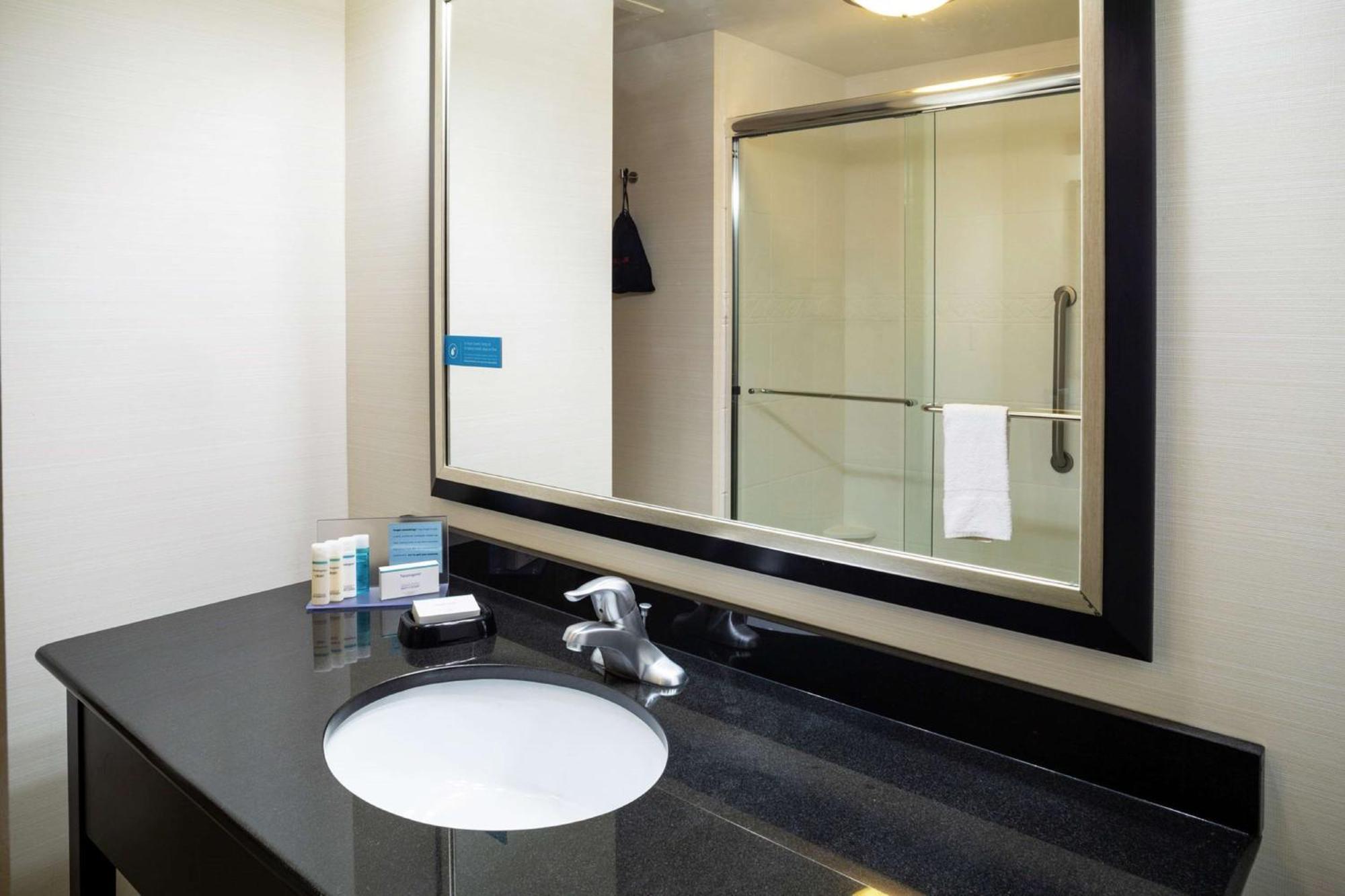 Hampton Inn Limerick Eksteriør bilde